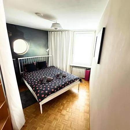 Stylish 3-rm - Old Town Apartment *
